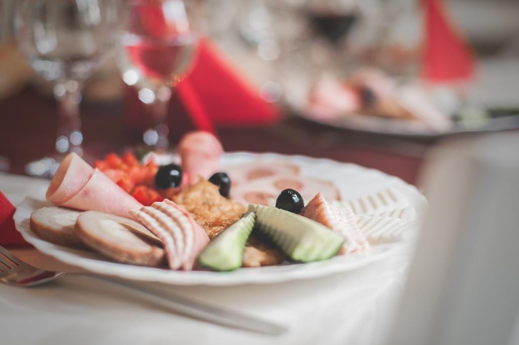 Hotel Merkur Miercurea Ciuc Zewnętrze zdjęcie
